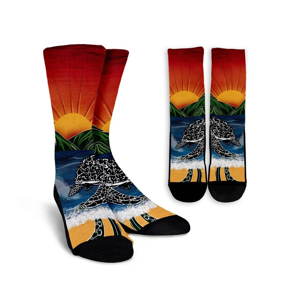 Hawaiian Sunset Ocean Turtle Crew Socks - AH Crew Socks White - Polynesian Pride