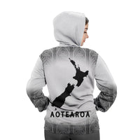 Aotearoa Maori Hoodie Silver Fern Map - Polynesian Pride