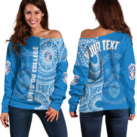 (Custom Personalised) Apifoou Tonga College Off Shoulder Sweater Tongan Ngatu Pattern LT14 Women Blue - Polynesian Pride