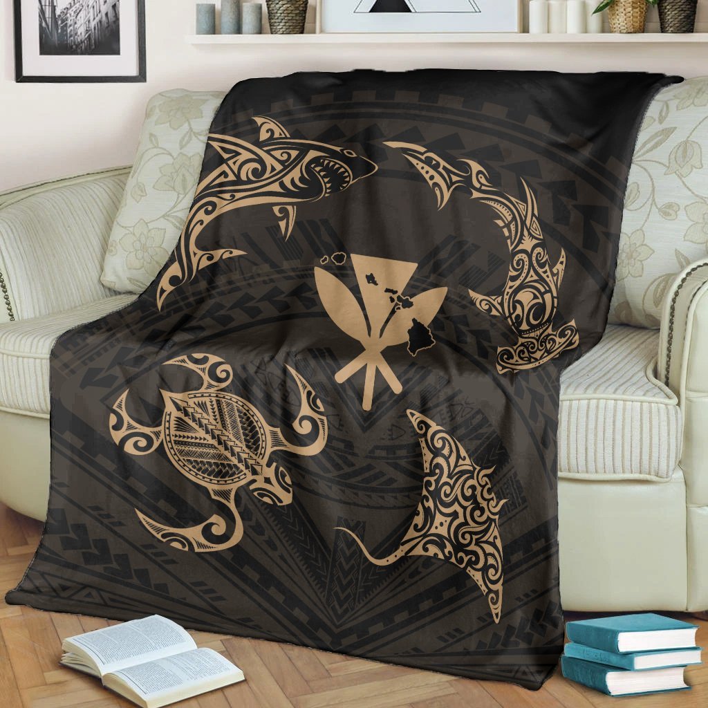 Polynesian Turtle Hammerhead Shark Ray Kanaka Hawaii Premium Blankets Circle Gold - AH - Polynesian Pride