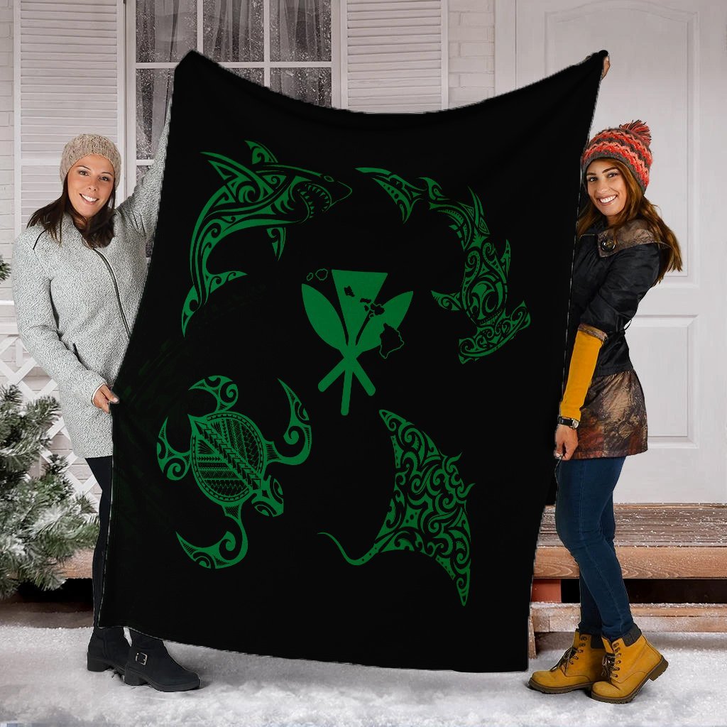Polynesian Turtle Hammerhead Shark Ray Kanaka Hawaii Premium Blankets Circle Green - AH - Polynesian Pride