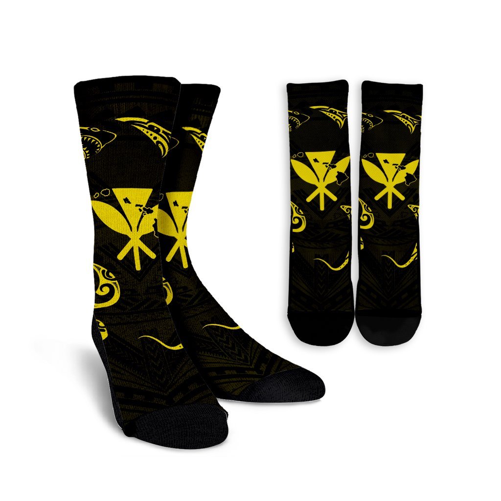 Polynesian Turtle Hammerhead Shark Ray Kanaka Hawaii Crew Socks Circle Yellow - AH Crew Socks White - Polynesian Pride