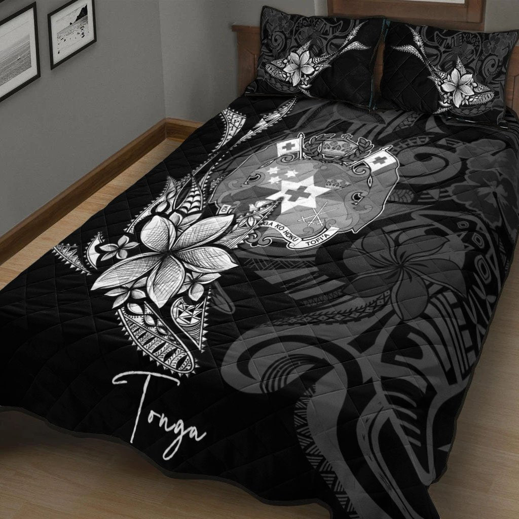 Tonga Quilt Bed Set - Fish With Plumeria Flowers Style Black - Polynesian Pride