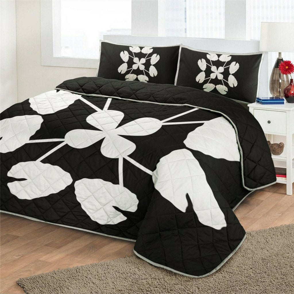 Hawaiian Royal Pattern Quilt Bed Set - Black And White - D3 Style - Polynesian Pride
