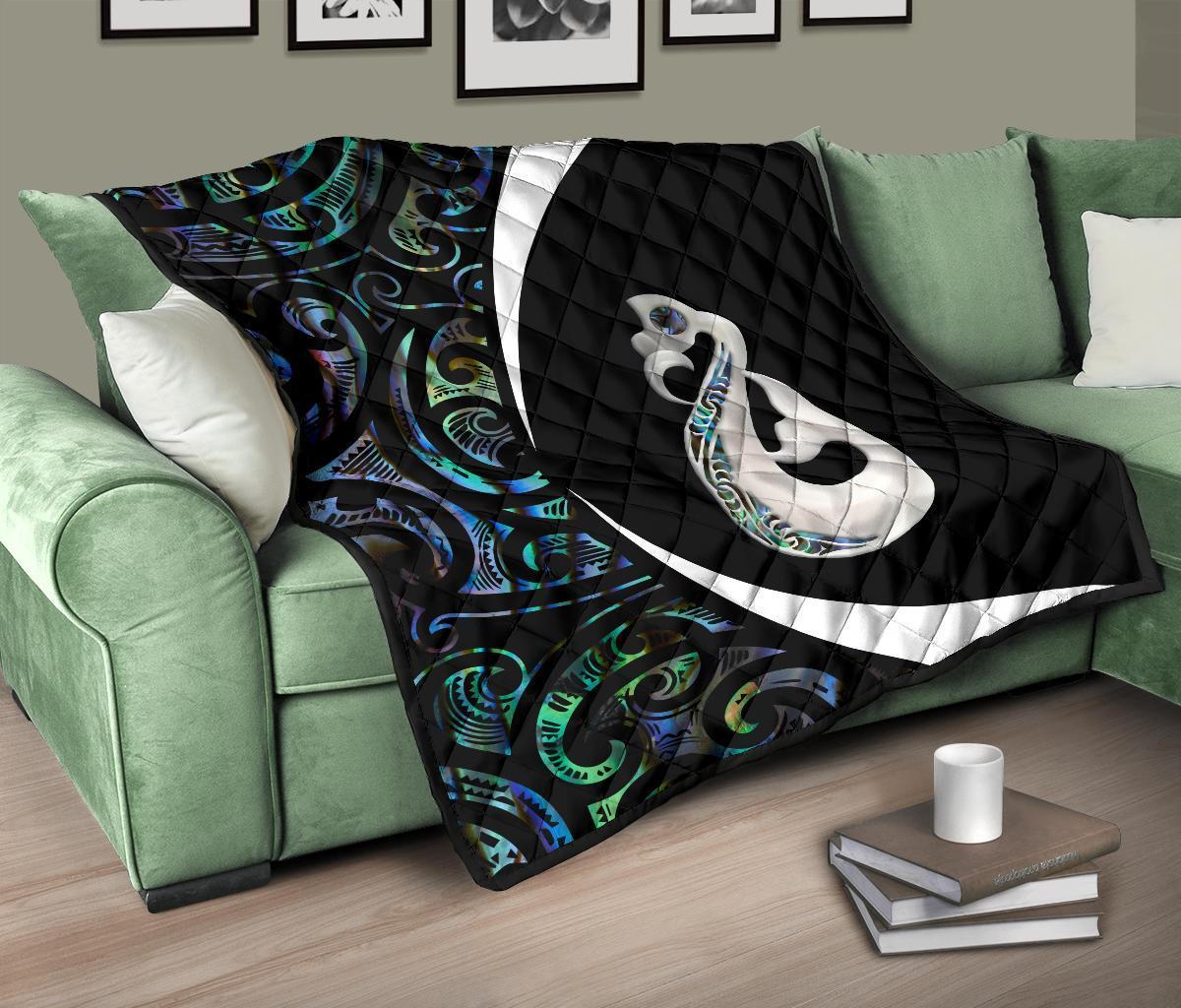 New Zealand Maori Manaia Paua Shell Premium Quilt - Circle Style - Polynesian Pride