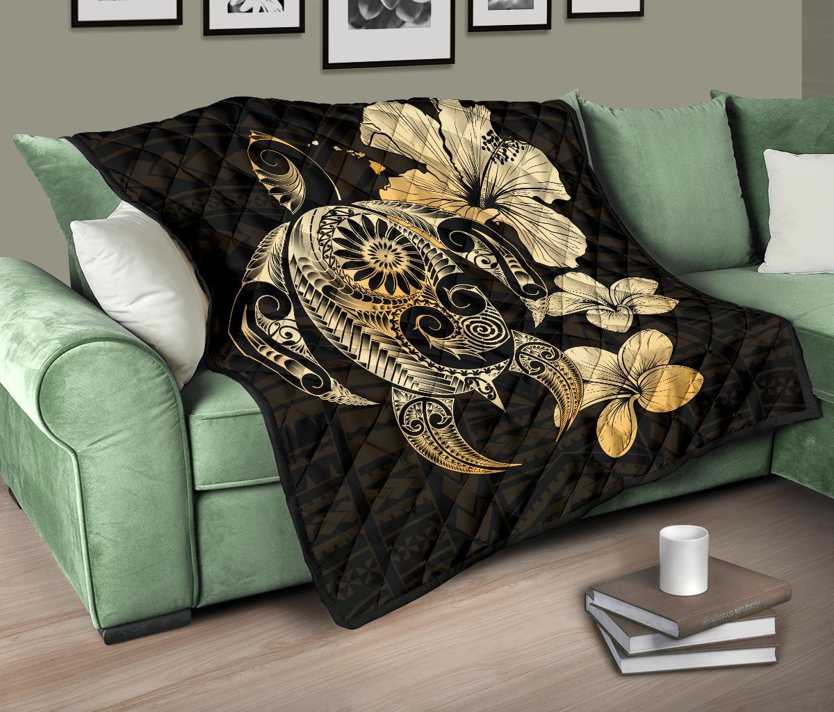 Hibiscus Plumeria Mix Polynesian Gold Turtle Premium Quilt - Polynesian Pride