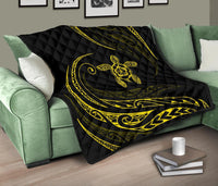 Hawaii Turtle Hibicus Premium Quilt - Frida Style - Yellow - Polynesian Pride