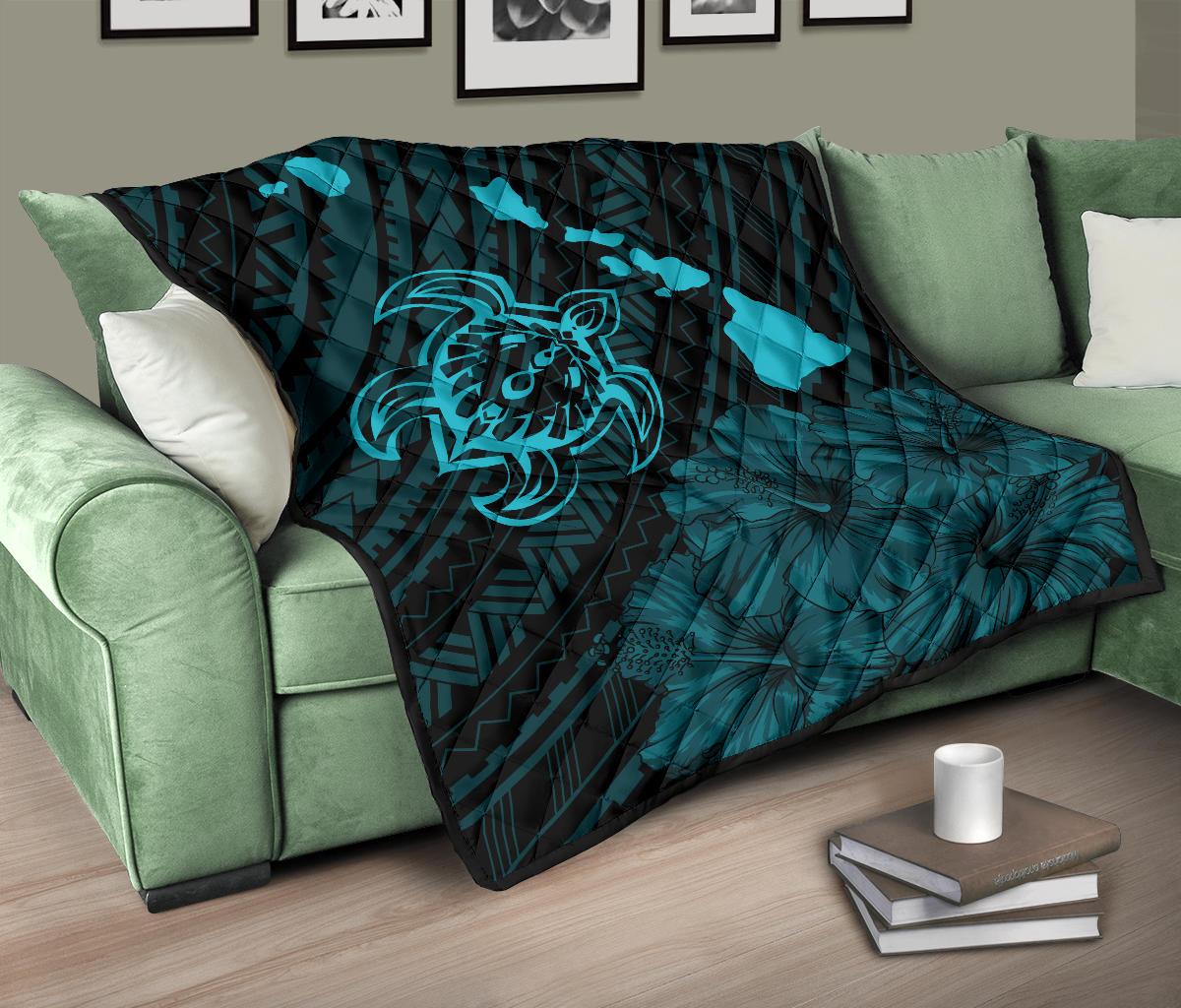 Hawaii Sea Turtle Is Swimming Toward Premium Quilt Blue - Polynesian Pride