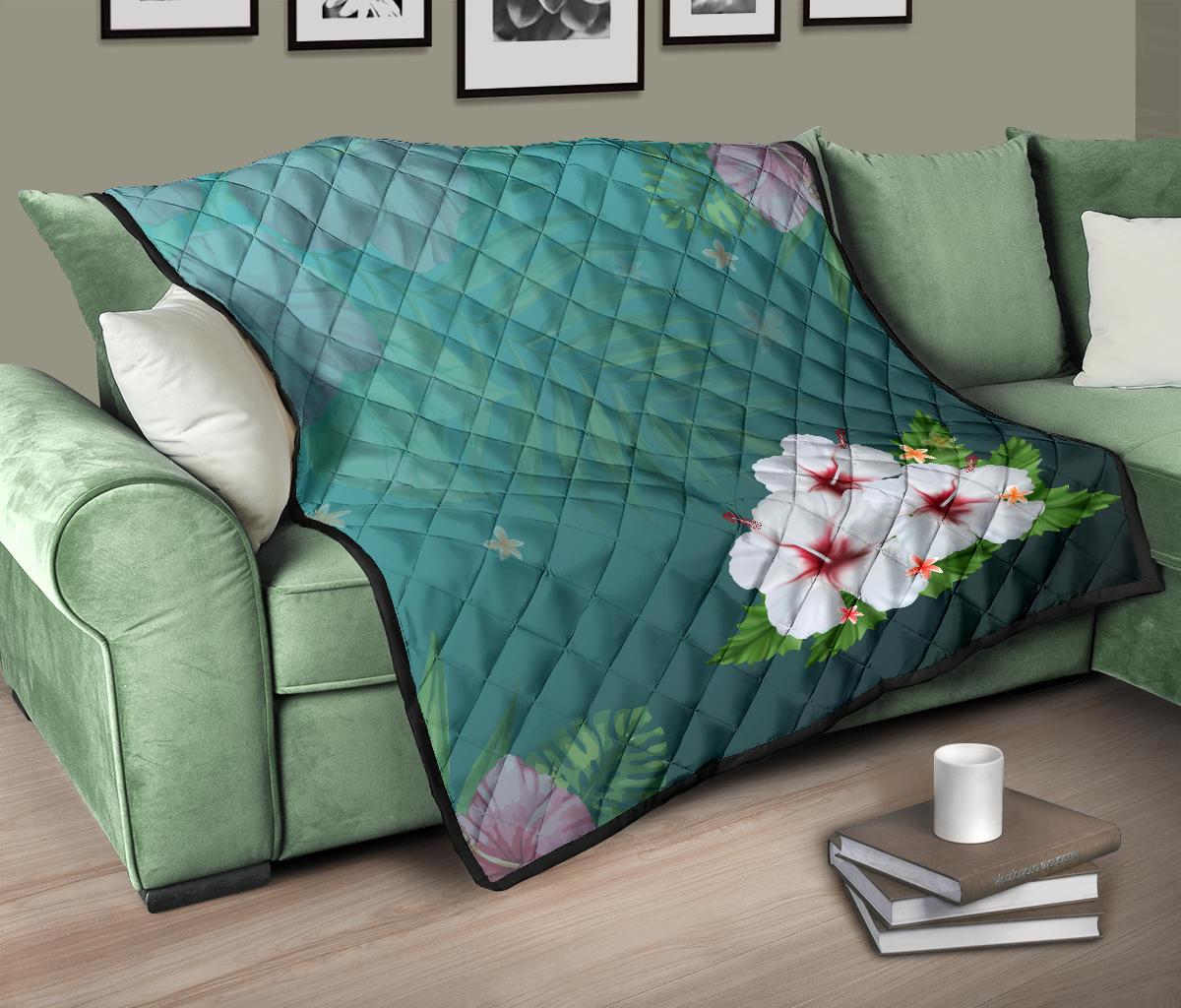 White Hibiscus Premium Quilt - Polynesian Pride