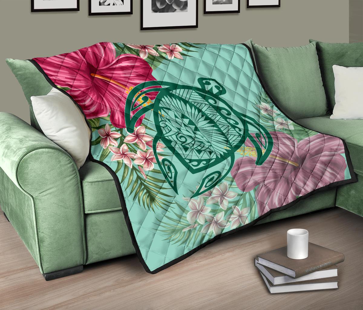 Hawaii Turtle Hibiscus Plumeria Premium Quilt - Hug Style - Polynesian Pride