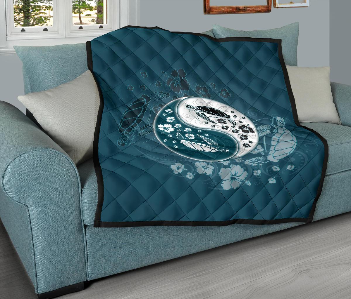 Turtle Yinyang Premium Quilt - Polynesian Pride