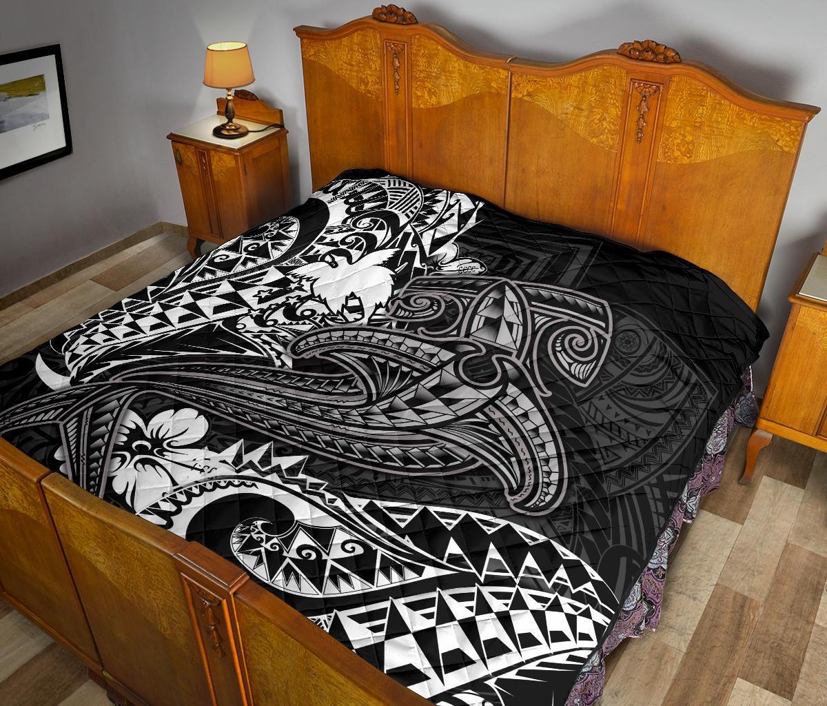 Papua New Guinea Premium Quilt - White Shark Polynesian Tattoo - Polynesian Pride