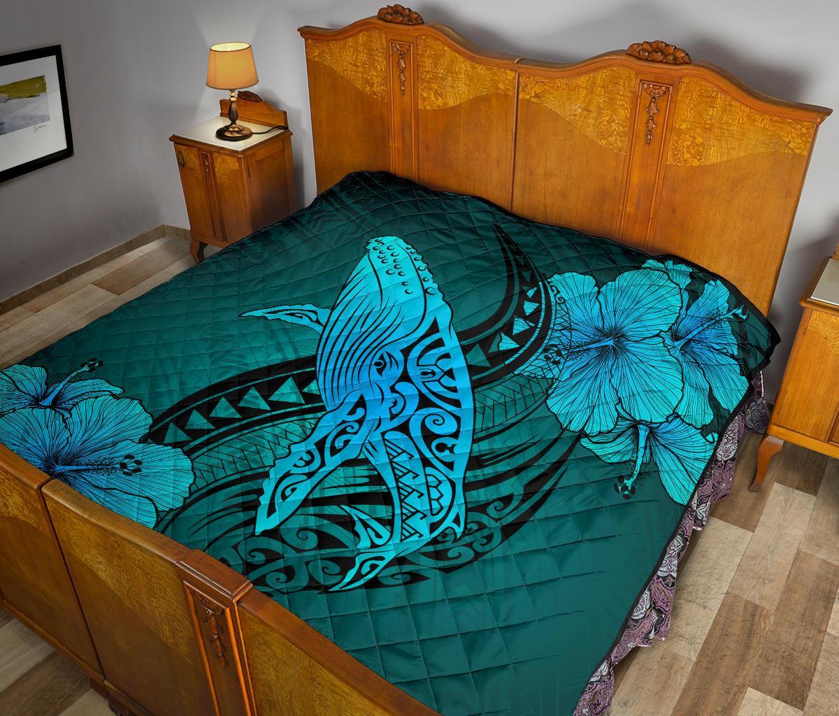 Hawaii Whale Swim Poly Turquoise Premium Quilt - Polynesian Pride