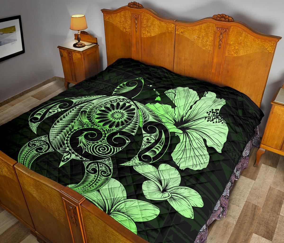Hibiscus Plumeria Mix Polynesian Green Turtle Premium Quilt - Polynesian Pride