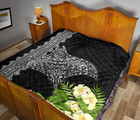 Hawaii Premium Quilt - Mantaray With Hibiscus Flowers - Polynesian Pride