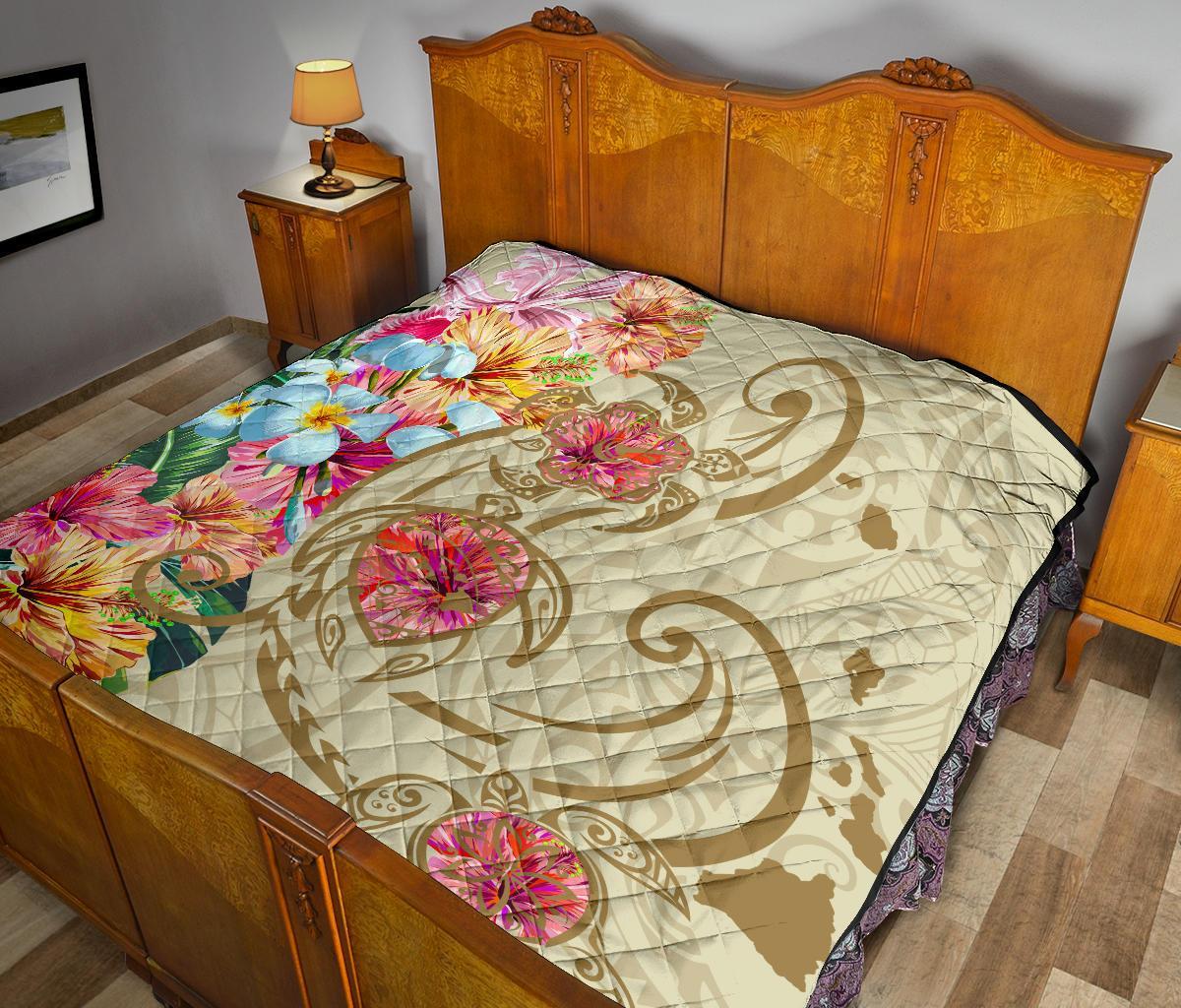 Hawaii Triple Marble Turtle Polynesian Hibiscus Premium Quilt - AH - Benjamin Style - Beige - Polynesian Pride