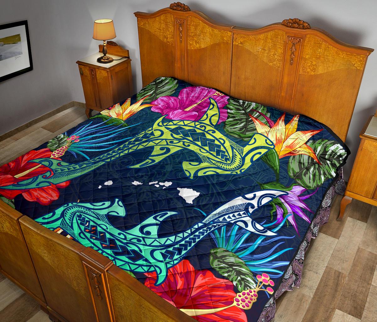 Hawaii Shark Tropical Color Premium Quilt - Polynesian Pride