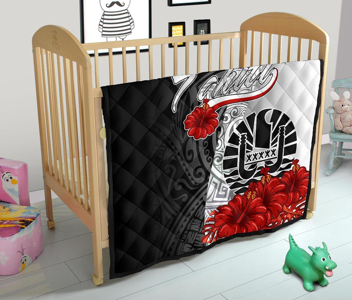 Tahiti Polynesian Premium Quilt - Coat Of Arm With Hibiscus White - Polynesian Pride