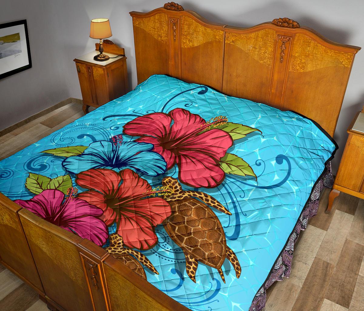 Ocean Hibiscus Premium Quilt - Polynesian Pride