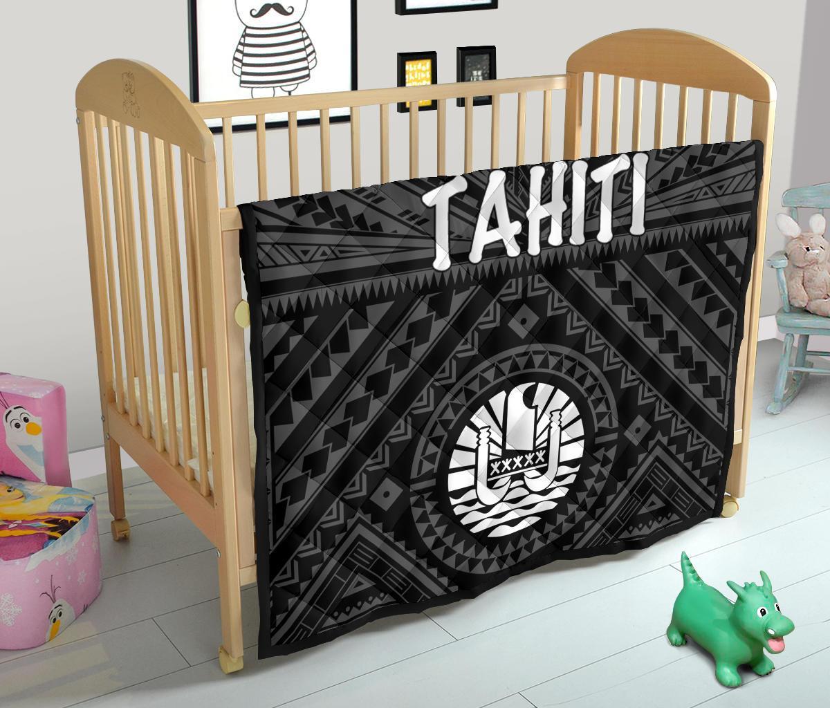 Tahiti Premium Quilt - Tahiti Seal In Polynesian Tattoo Style (Black) - Polynesian Pride