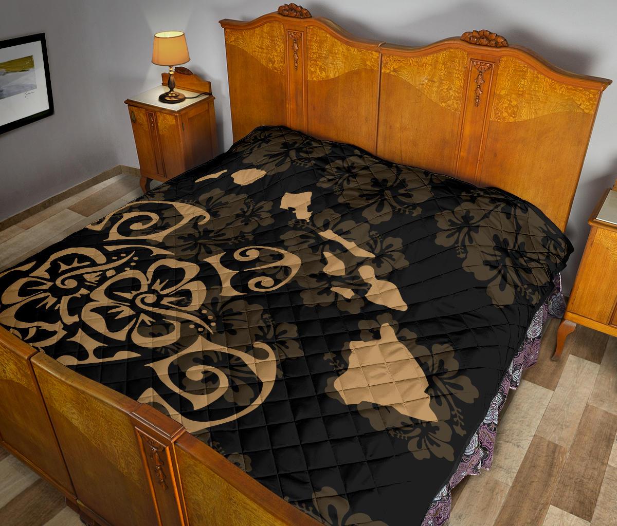 Turtle Hibiscus Map Gold Premium Quilt - Polynesian Pride