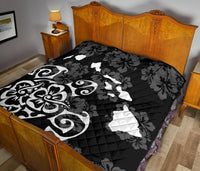 Turtle Hibiscus Map White Premium Quilt - Polynesian Pride