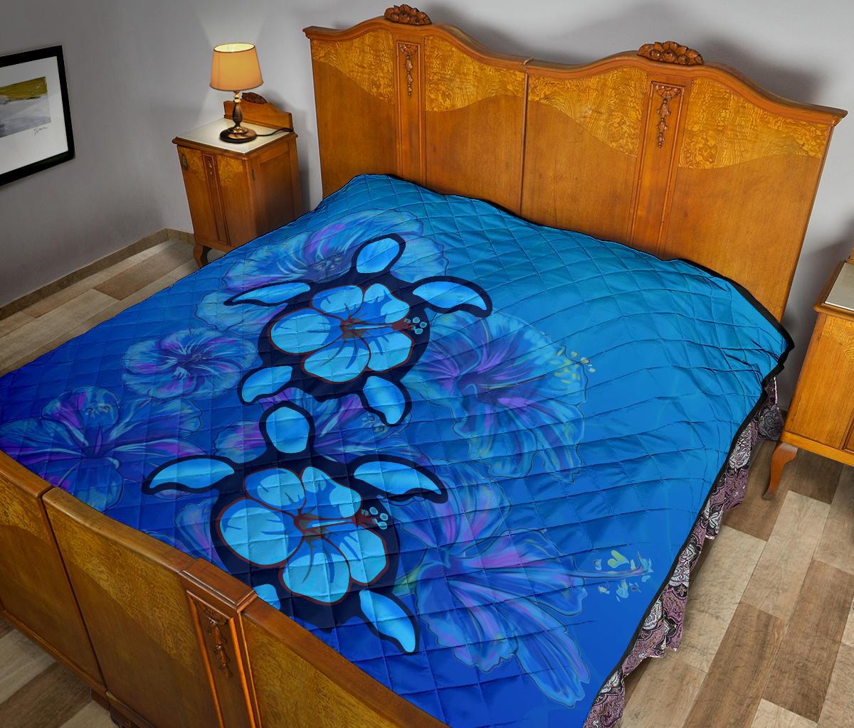 Turtle Hibiscus Ocean Premium Quilt - Polynesian Pride