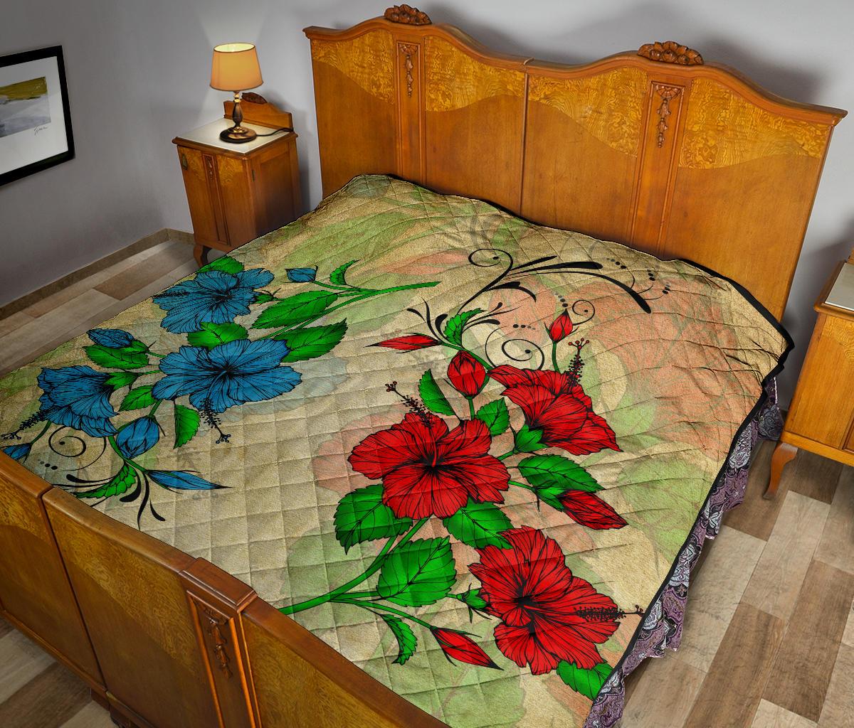 Hibiscus Red And Blue Premium Quilt - Polynesian Pride