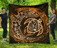 Hawaiian Turtle Polynesian Gold Premium Quilt Gold - Polynesian Pride