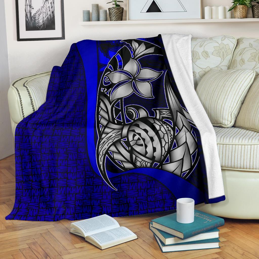 Pohnpei Micronesia Premium Blanket Blue - Turtle With Hook White - Polynesian Pride