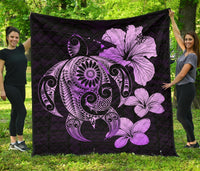 Hibiscus Plumeria Mix Polynesian Violet Turtle Premium Quilt Violet - Polynesian Pride