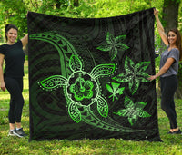 Kanaka Map Hibiscus Plumeria Turtle Art Green Polynesian Premium Quilt Green - Polynesian Pride