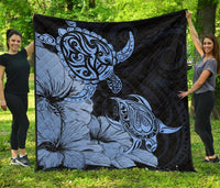 Hawaii Turtle Premium Quilt Polynesian Hibiscus Art Blue AH Blue - Polynesian Pride