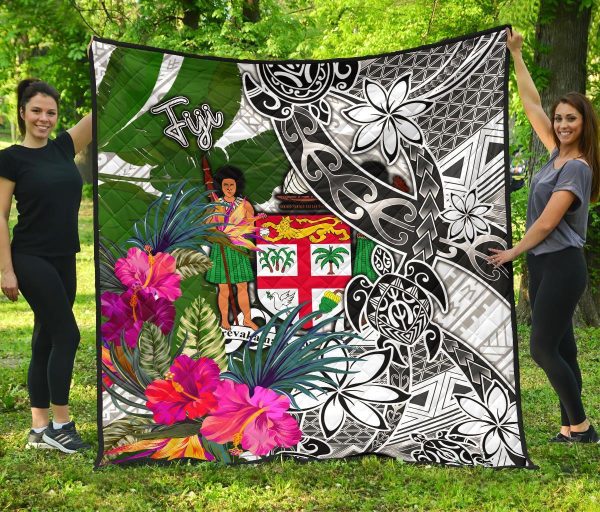 Fiji Premium Quilt White - Turtle Plumeria Banana Leaf Crest - Polynesian Pride