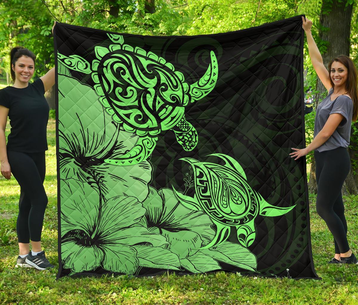Hawaii Turtle Premium Quilt Polynesian Hibiscus Art Green AH Green - Polynesian Pride