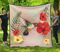 Hibiscus Bird Premium Quilt Nude - Polynesian Pride