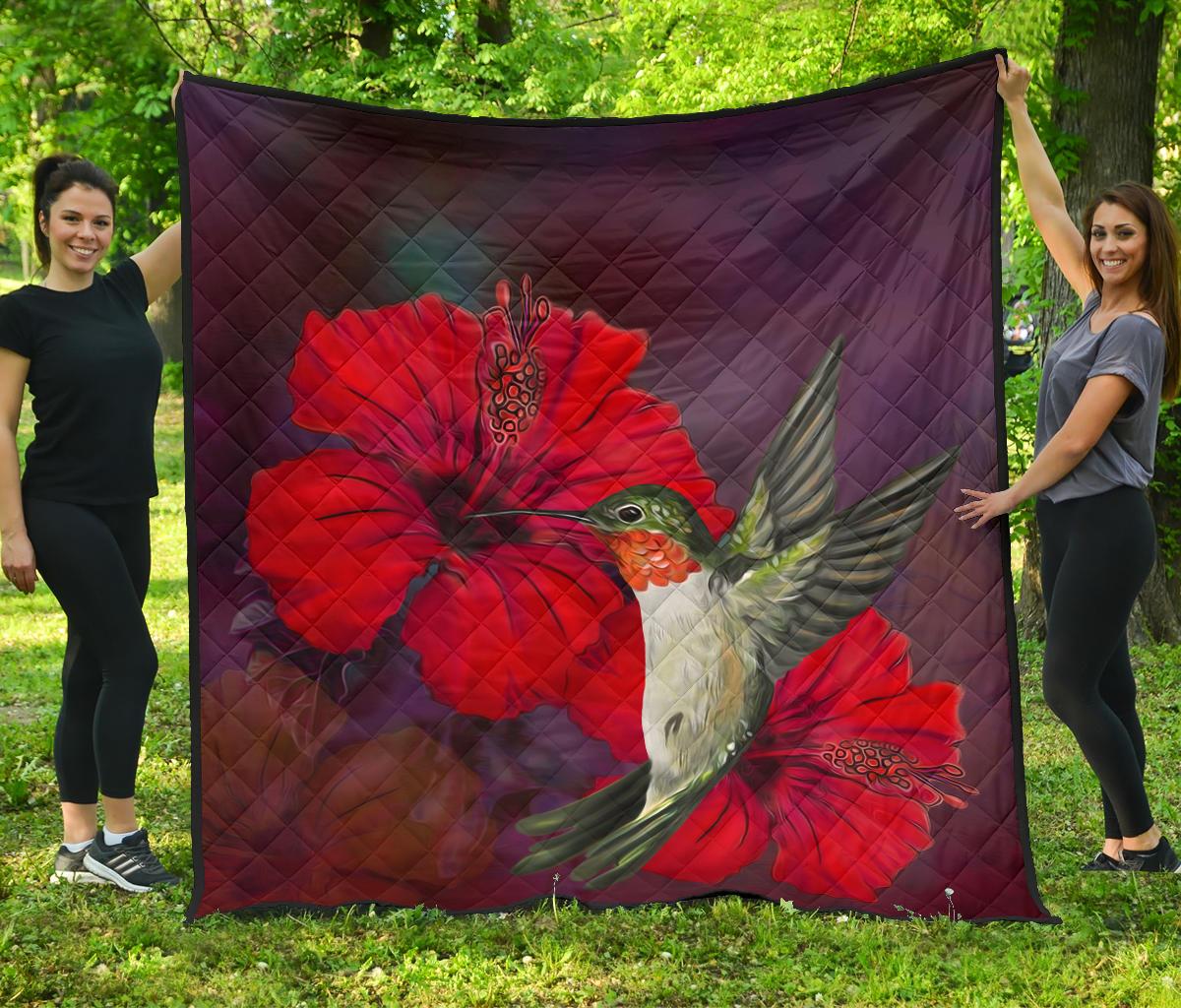 Hibiscus Hummingbird Premium Quilt Red - Polynesian Pride