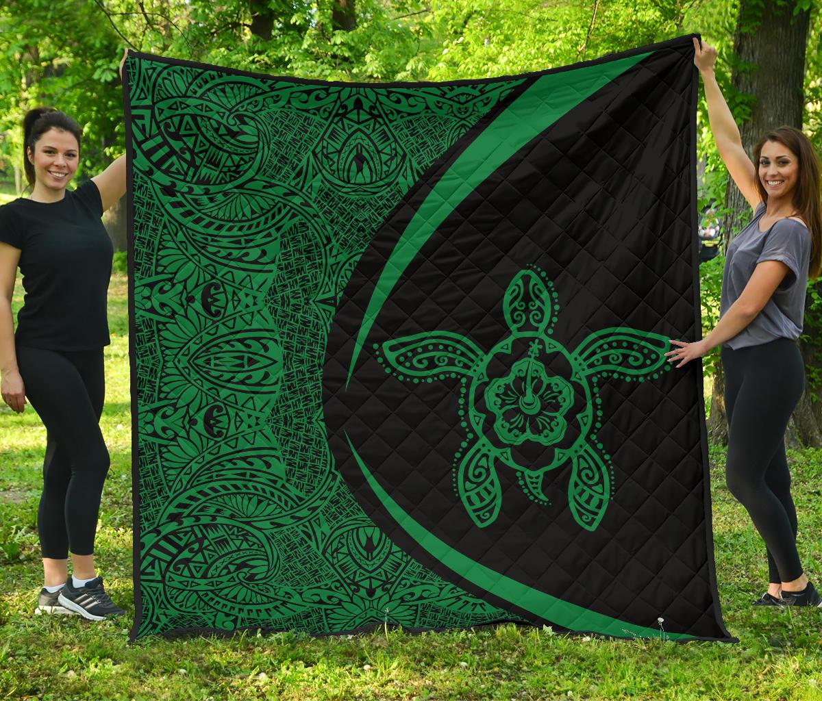 Hawaii Turtle Polynesian Green Premium Quilt - Circle Style White - Polynesian Pride