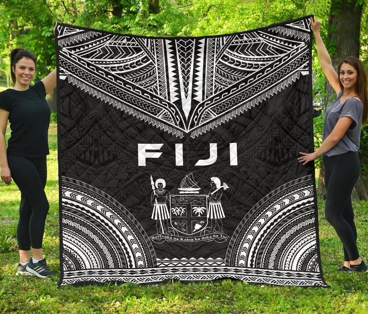 Fiji Premium Quilt - Fiji Coat Of Arms Polynesian Chief Black Version Black - Polynesian Pride