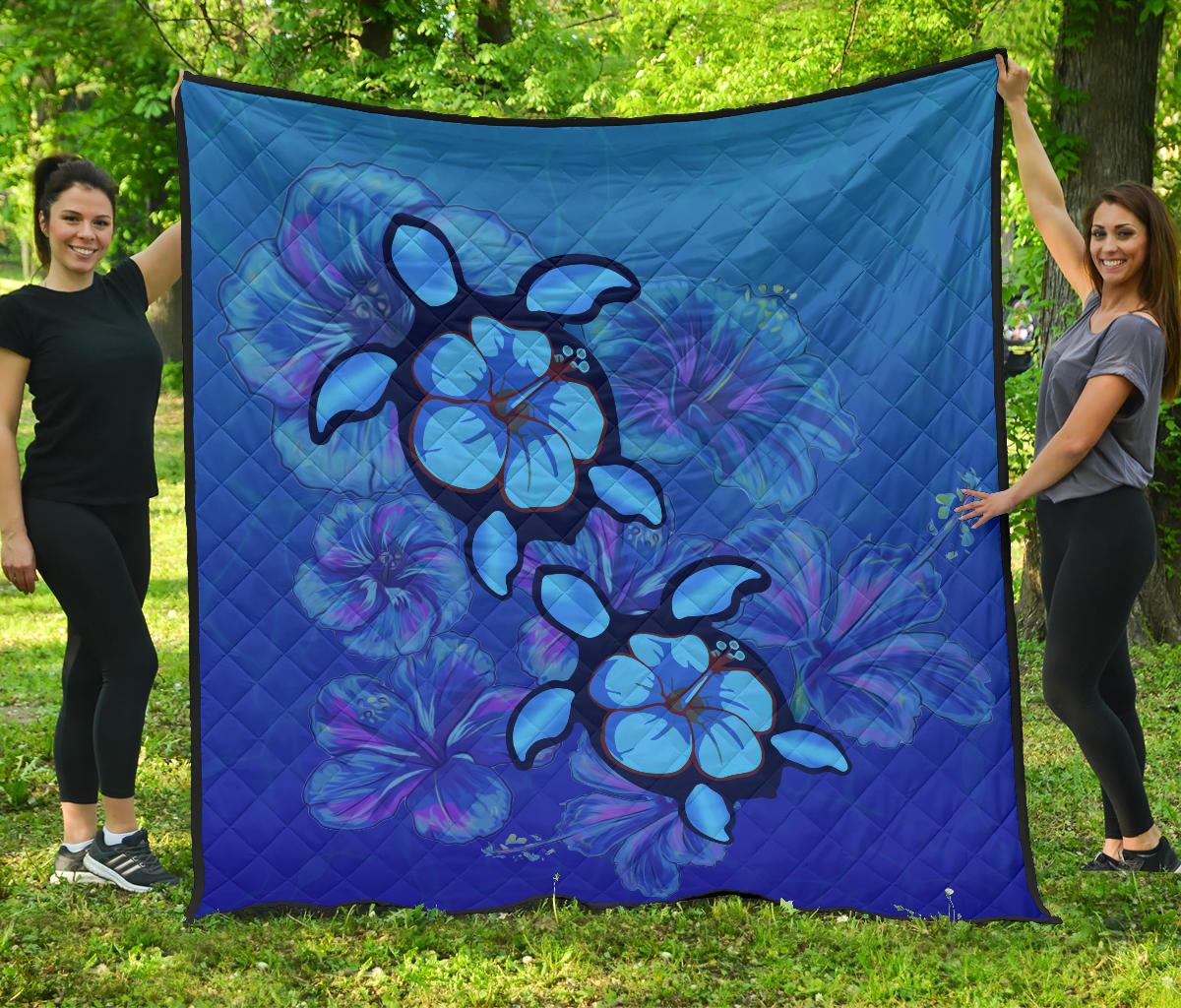 Turtle Hibiscus Ocean Premium Quilt Blue - Polynesian Pride