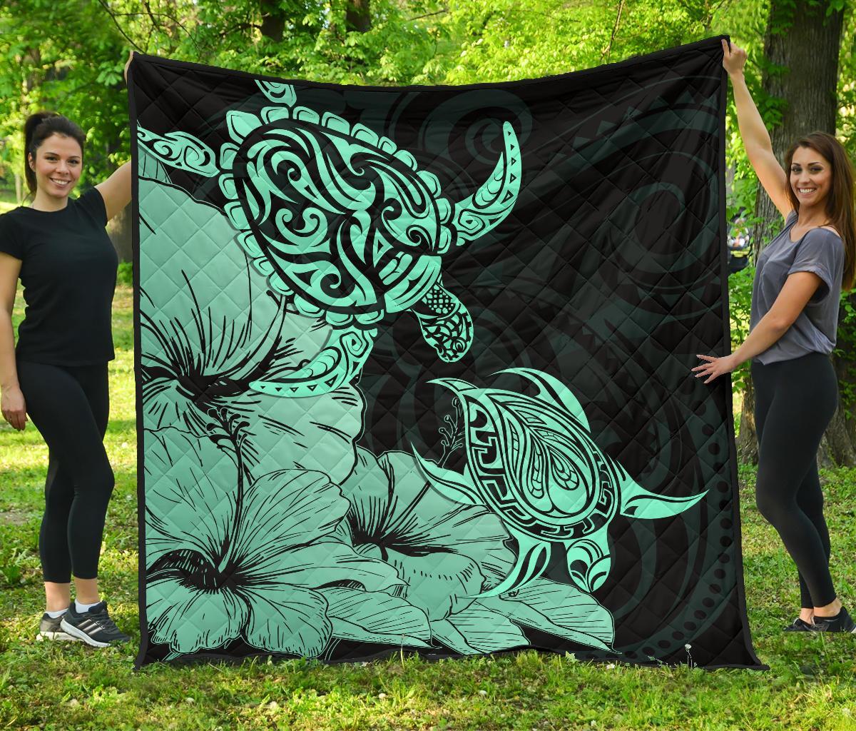 Hawaii Turtle Premium Quilt Polynesian Hibiscus Art Turquoise AH Turquoise - Polynesian Pride