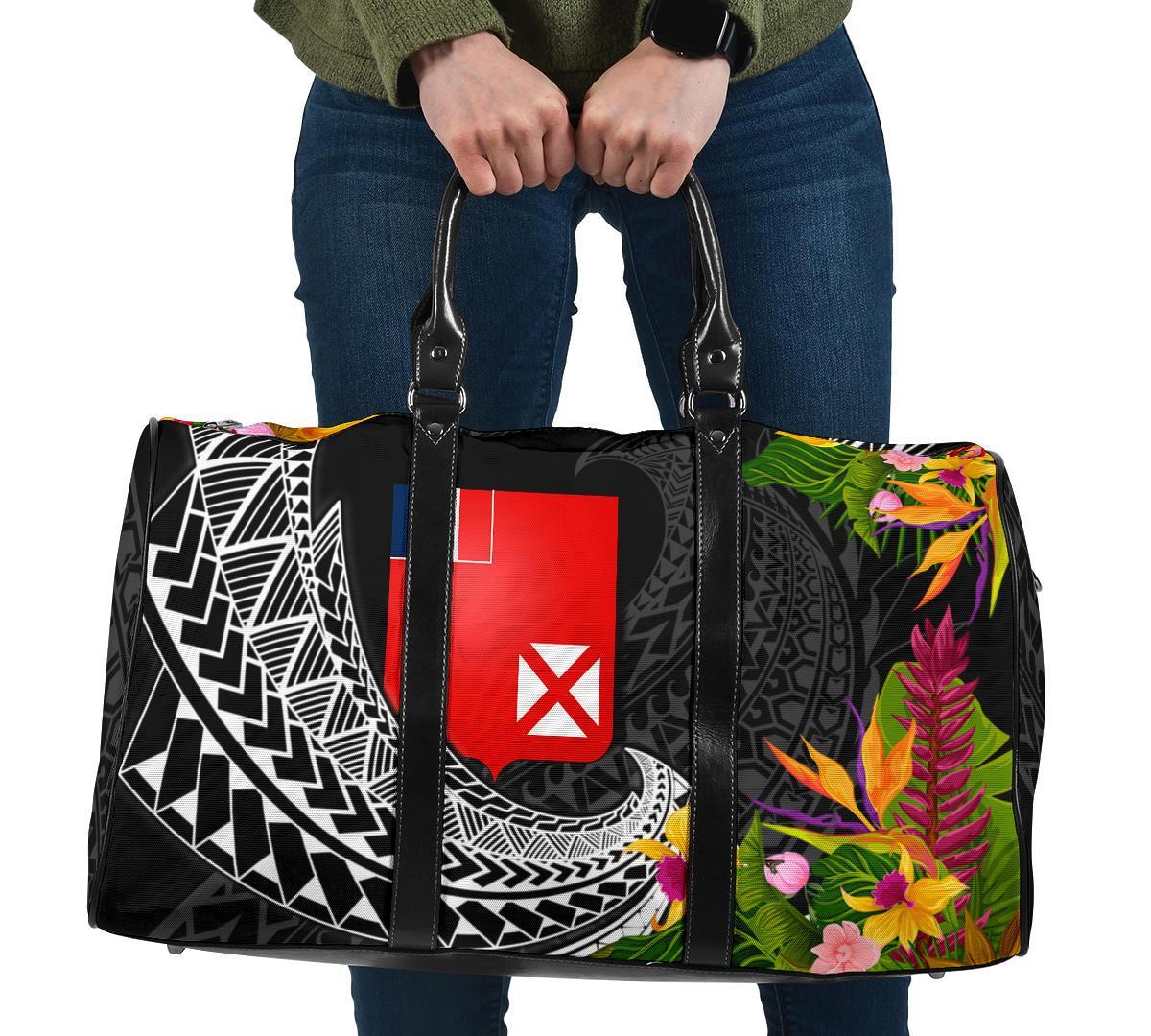 Wallis and Futuna Travel Bag - Seal Spiral Polynesian Patterns Travel Bag - Black - Wallis and Futuna One size Black - Polynesian Pride