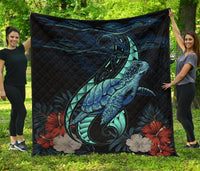 Hawaii Polynesian Honu Sea Hibiscus Premium Quilt Black - Polynesian Pride