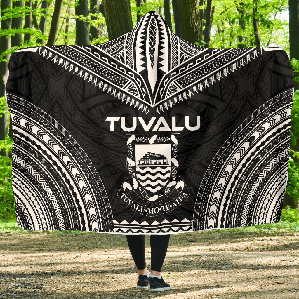 tuvalu-polynesian-chief-hooded-blanket-black-version