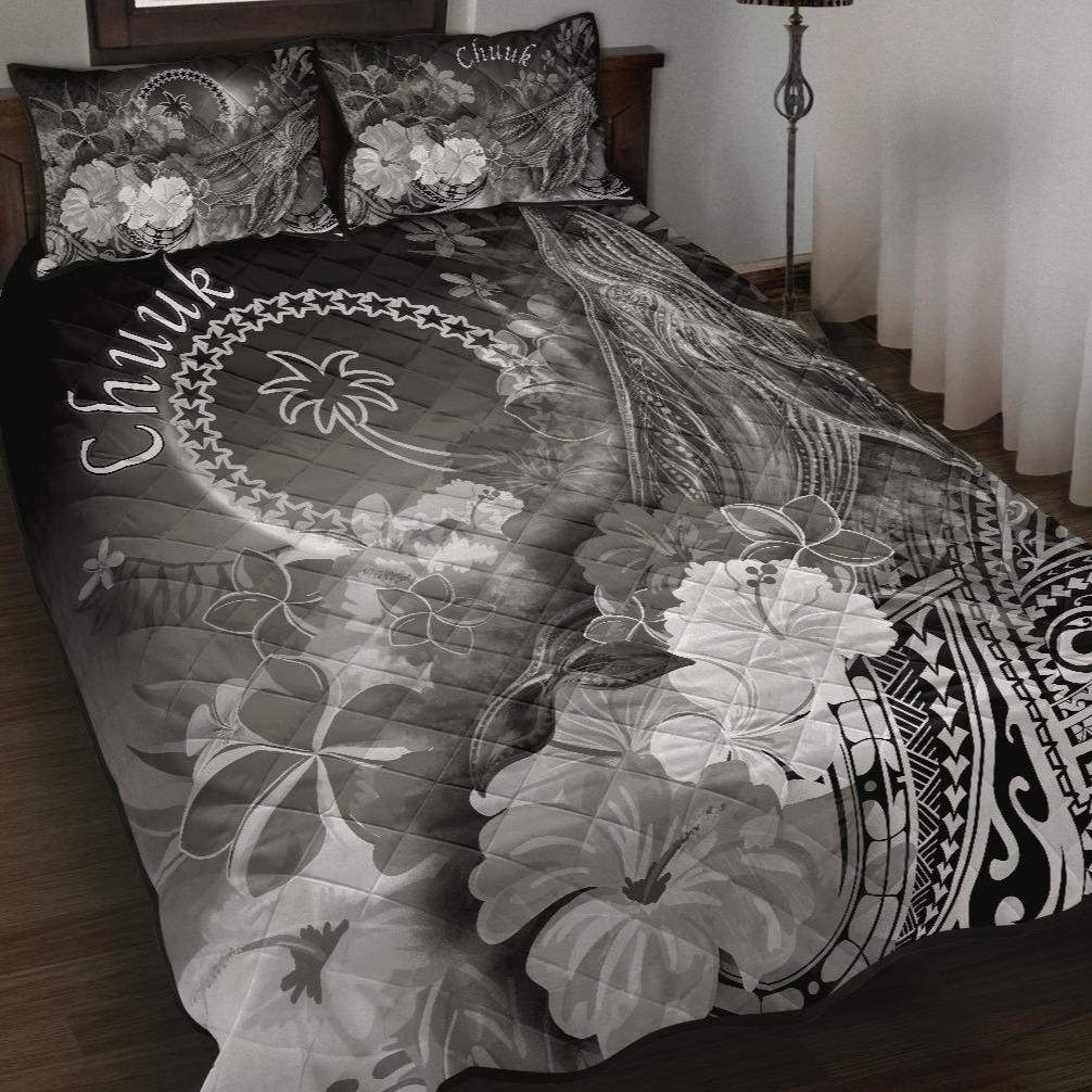 Chuuk Quilt Bed Set - Humpback Whale with Tropical Flowers (White) White - Polynesian Pride