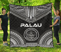 Palau Premium Quilt - Palau Seal Polynesian Chief Black Version Black - Polynesian Pride