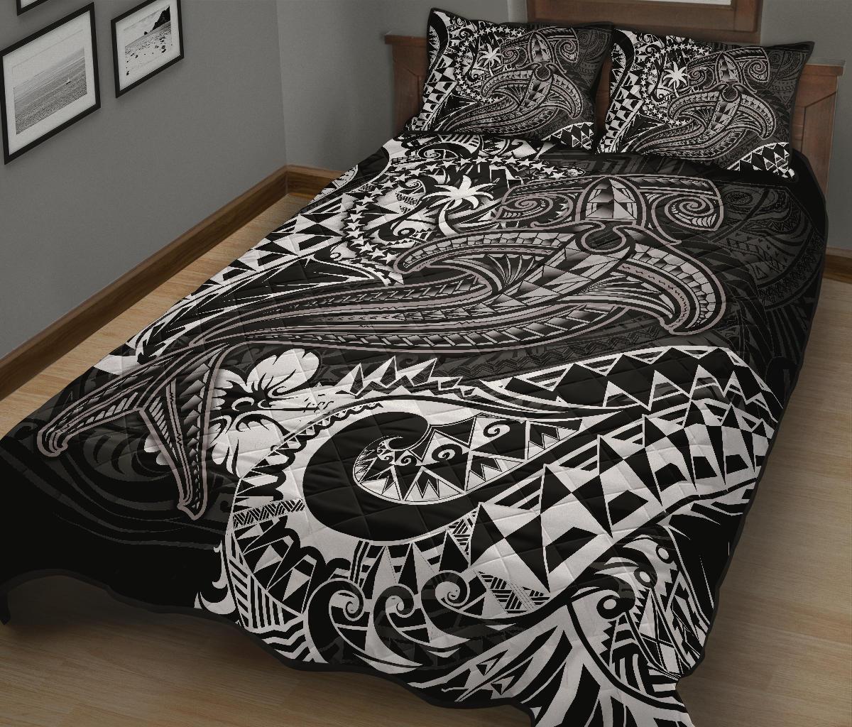 Chuuk Quilt Bed Set - White Shark Polynesian Tattoo - Polynesian Pride