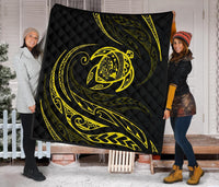 Hawaii Turtle Premium Quilt - Yellow - Frida Style - Polynesian Pride