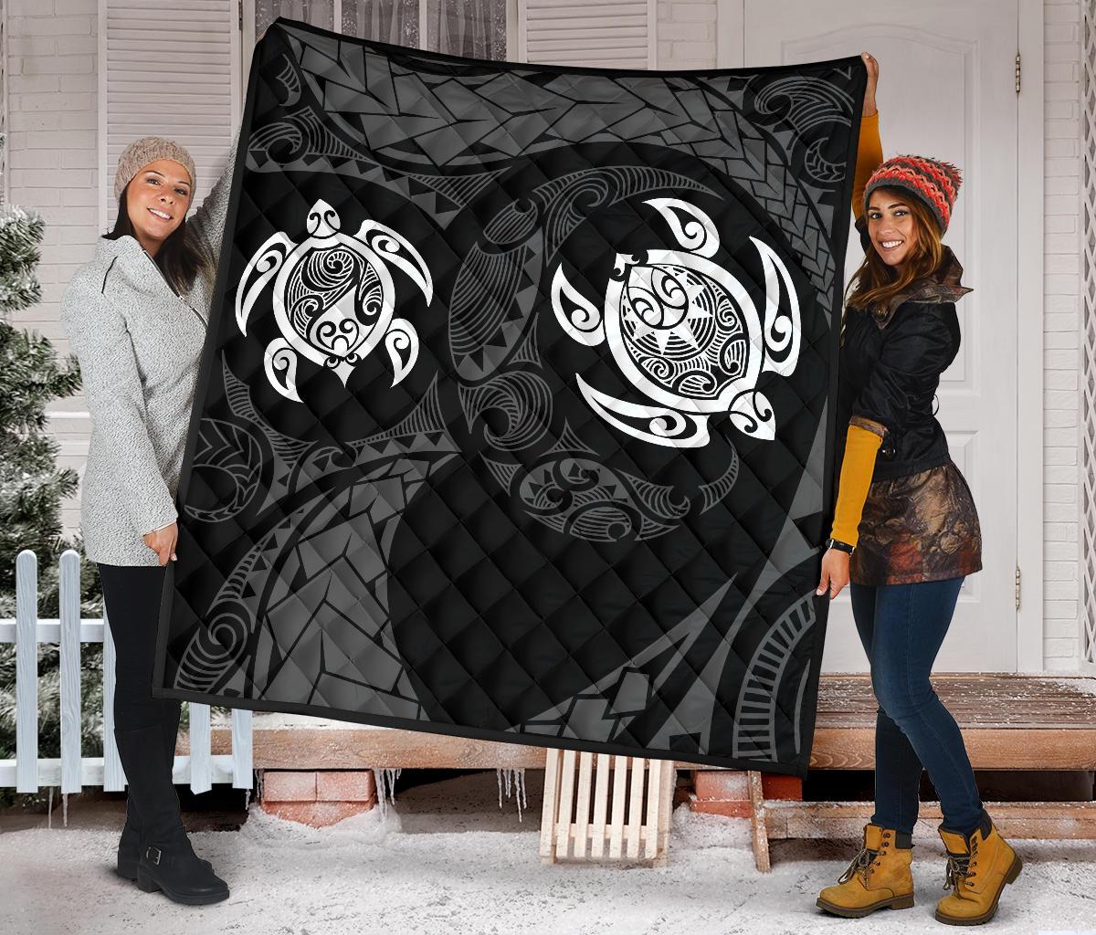 Hawaii Polynesian Turtle Premium Quilt White - Polynesian Pride