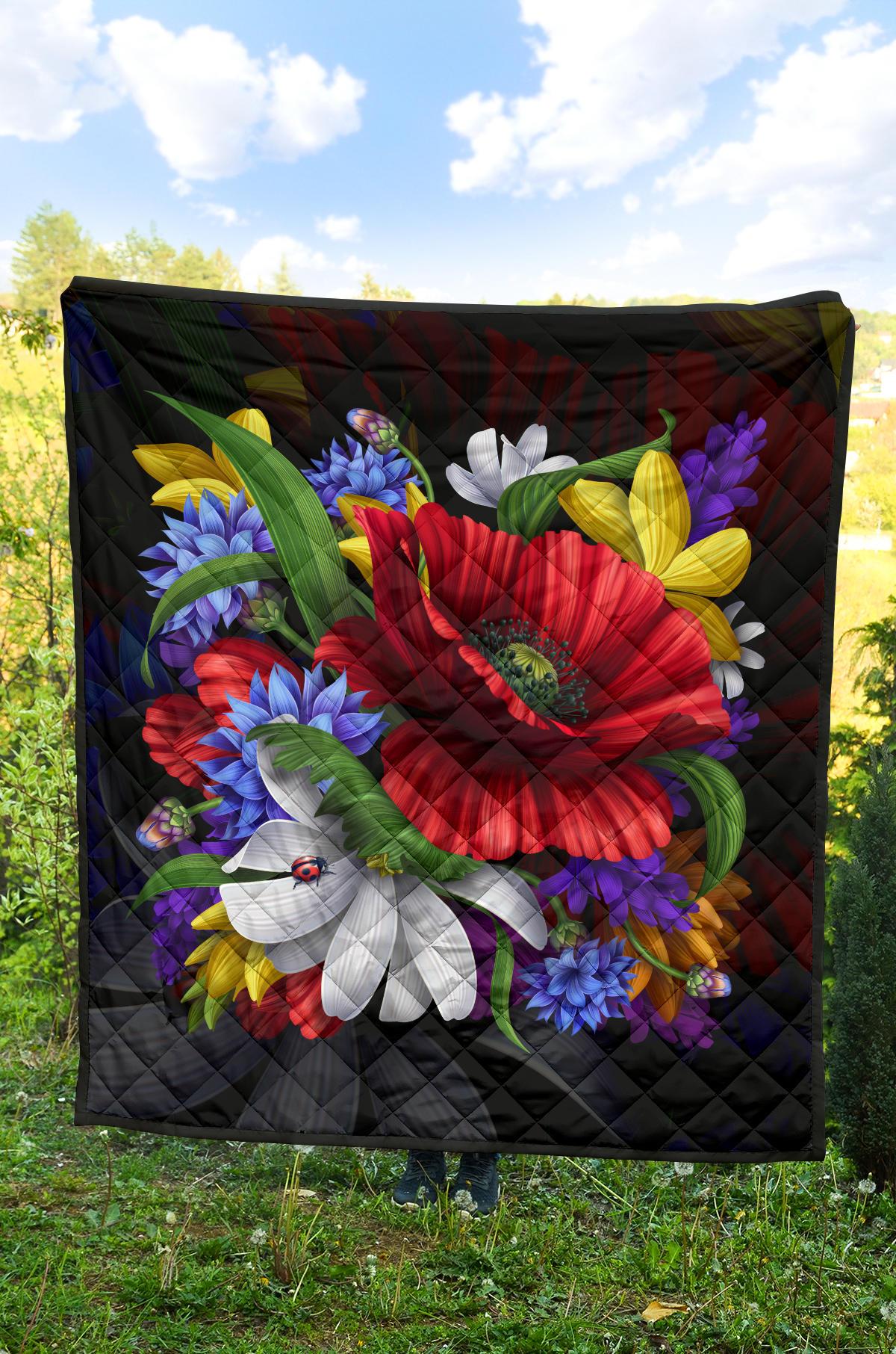 Blooming Flower Premium Quilt - Polynesian Pride